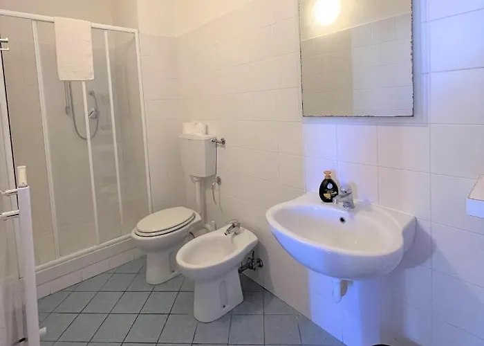 Emerald Palace Hostel *