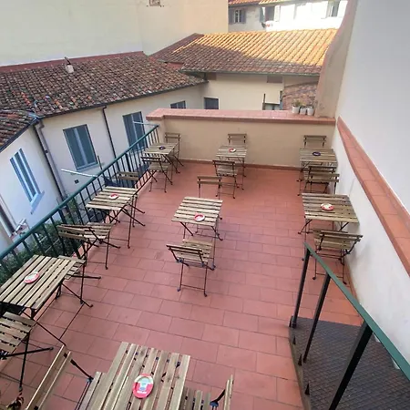 Hostel Emerald Palace *