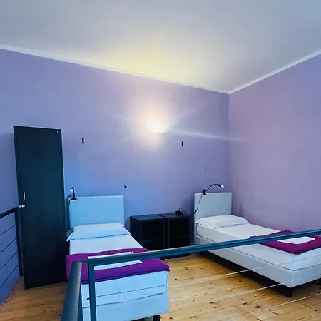 Emerald Palace Hostel