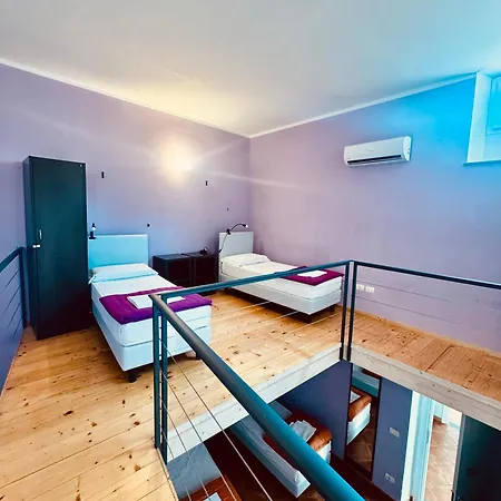 Hostel Emerald Palace