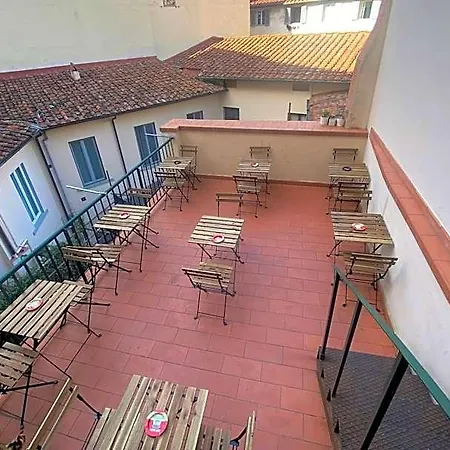 Albergue Emerald Palace *