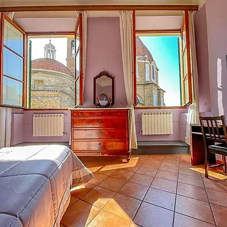 Hostel Emerald Palace Florence