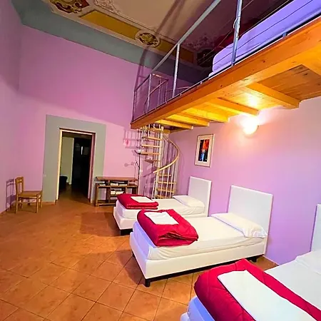 Emerald Palace Hostel