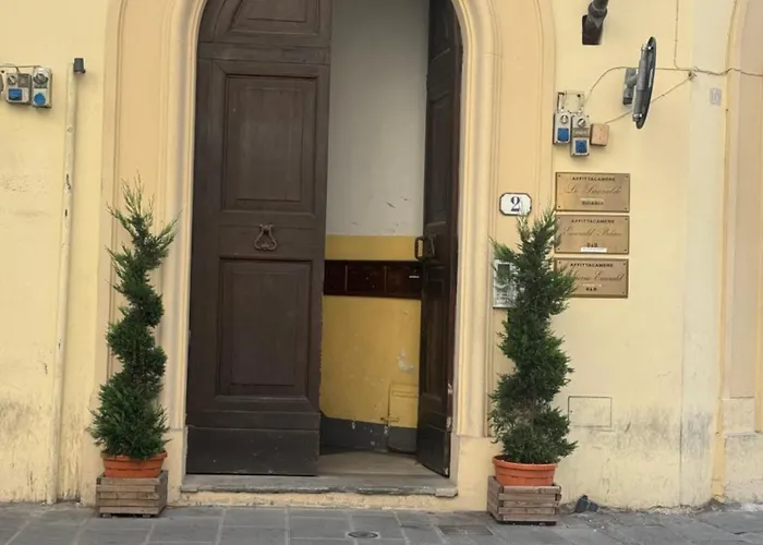 旅馆 Emerald Palace