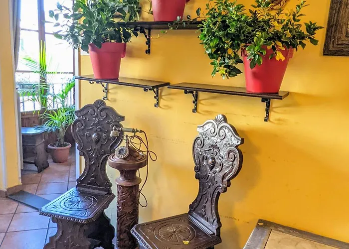 Emerald Palace * Florence