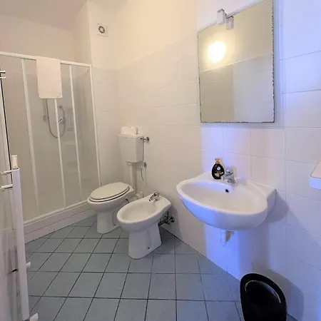 Emerald Palace Vandrarhem *